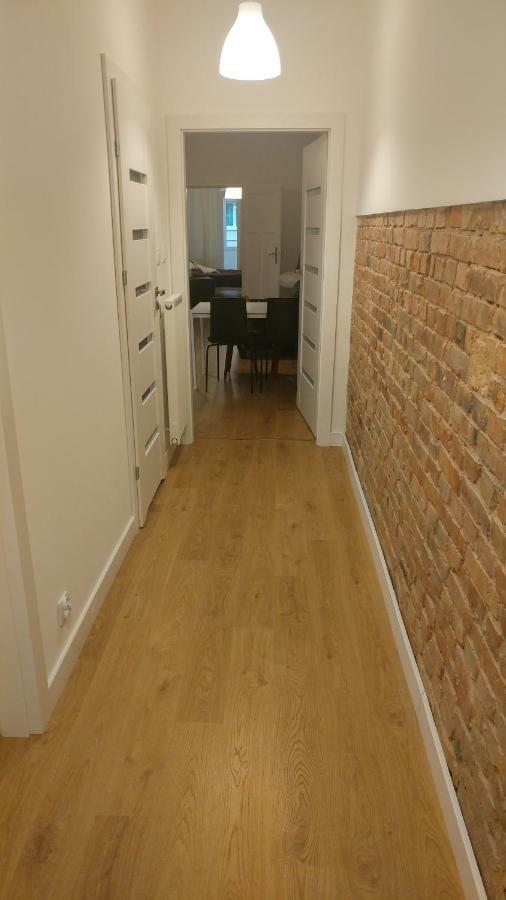 波兹南Apartament Wybickiego公寓 外观 照片